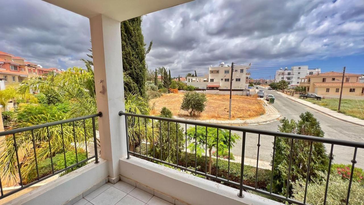 Anthea Gardens - Cosy Condo Paphos Exterior foto